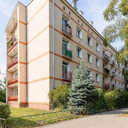 Roomy Apartment Oczapowskiego In Bielany By Noclegi Renters Warsaw Exterior photo