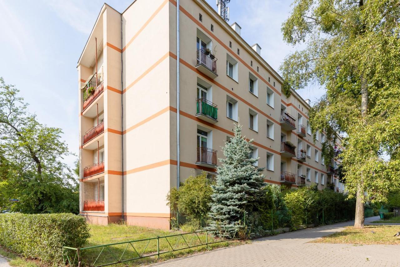 Roomy Apartment Oczapowskiego In Bielany By Noclegi Renters Warsaw Exterior photo